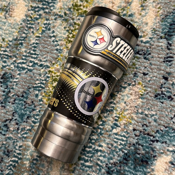 Other - 🖤💛🏈 Pittsburgh Steelers 18 oz. Stainless Steel Tumbler